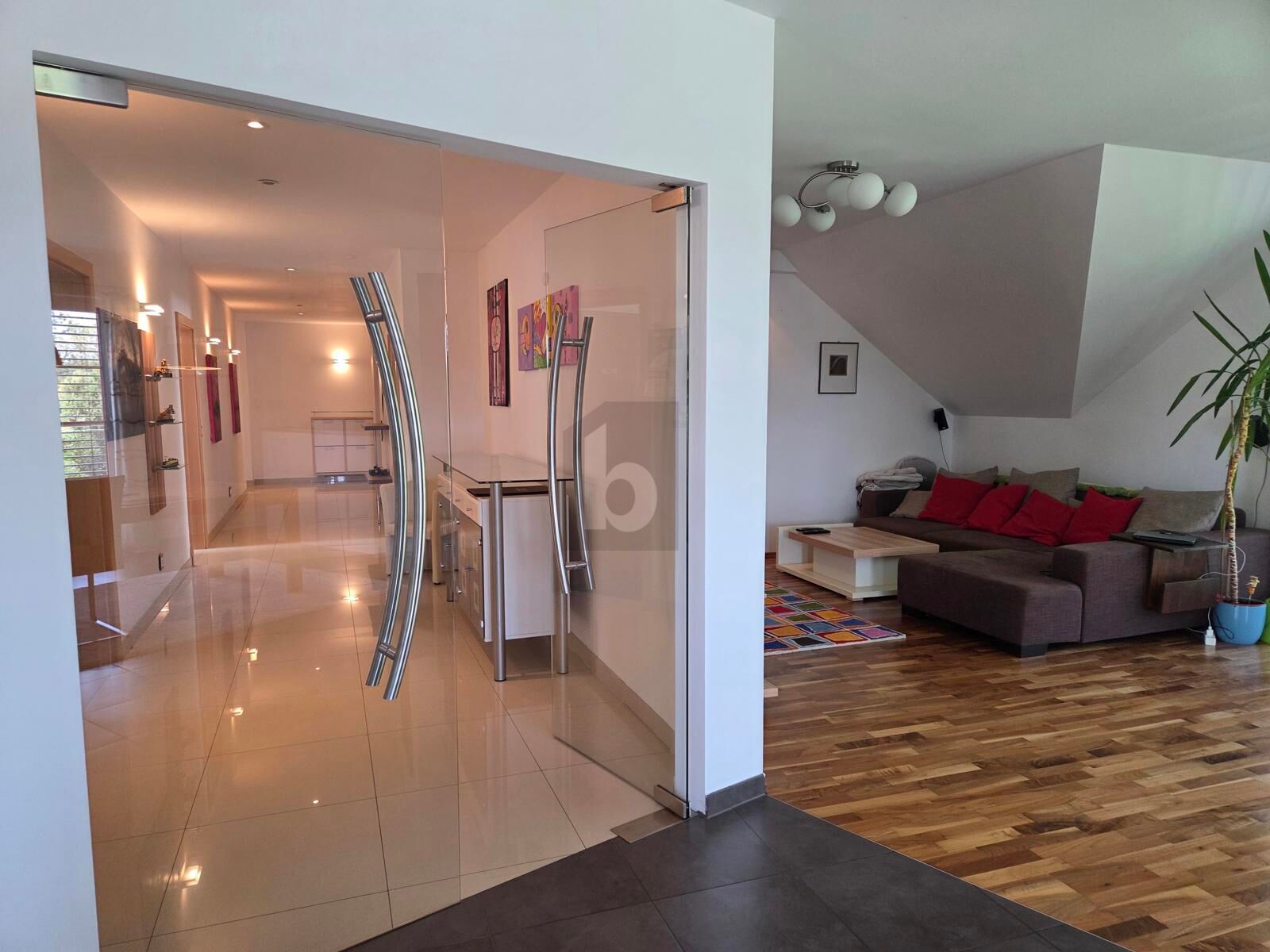 FAMILIENPARADIES NAHE GRAZ ? GRO�Z�GIGE WOHNEINHEIT MIT EIGENGARTEN /  / 8071&nbsp;Hausmannst�tten / Bild 1