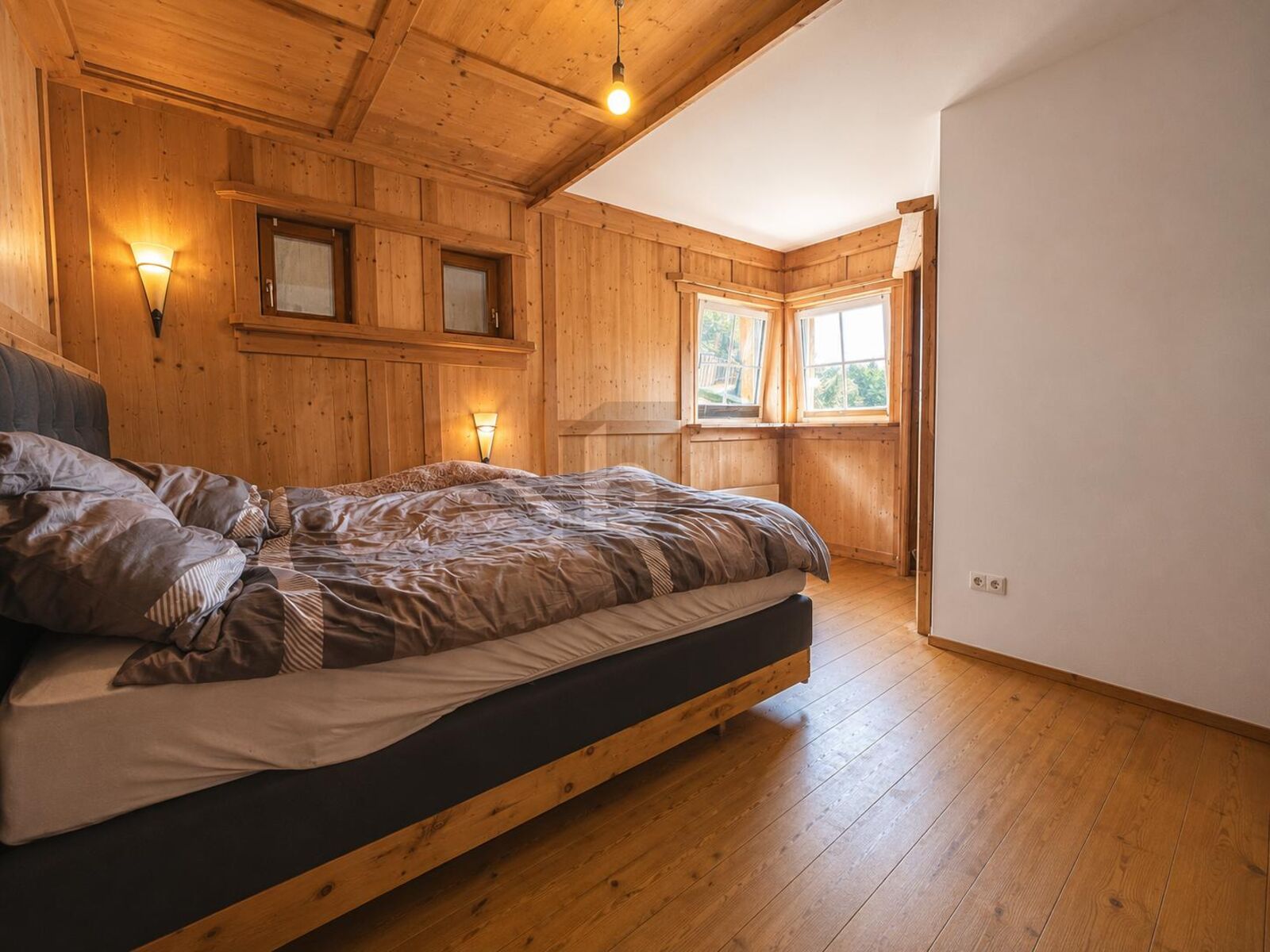 GROSSZ�GIGER FAMILIENTRAUM MIT GARTEN UND EXTREM NIEDRIGEN BETRIEBSKOSTEN /  / 5630&nbsp;Bad Hofgastein / Bild 3