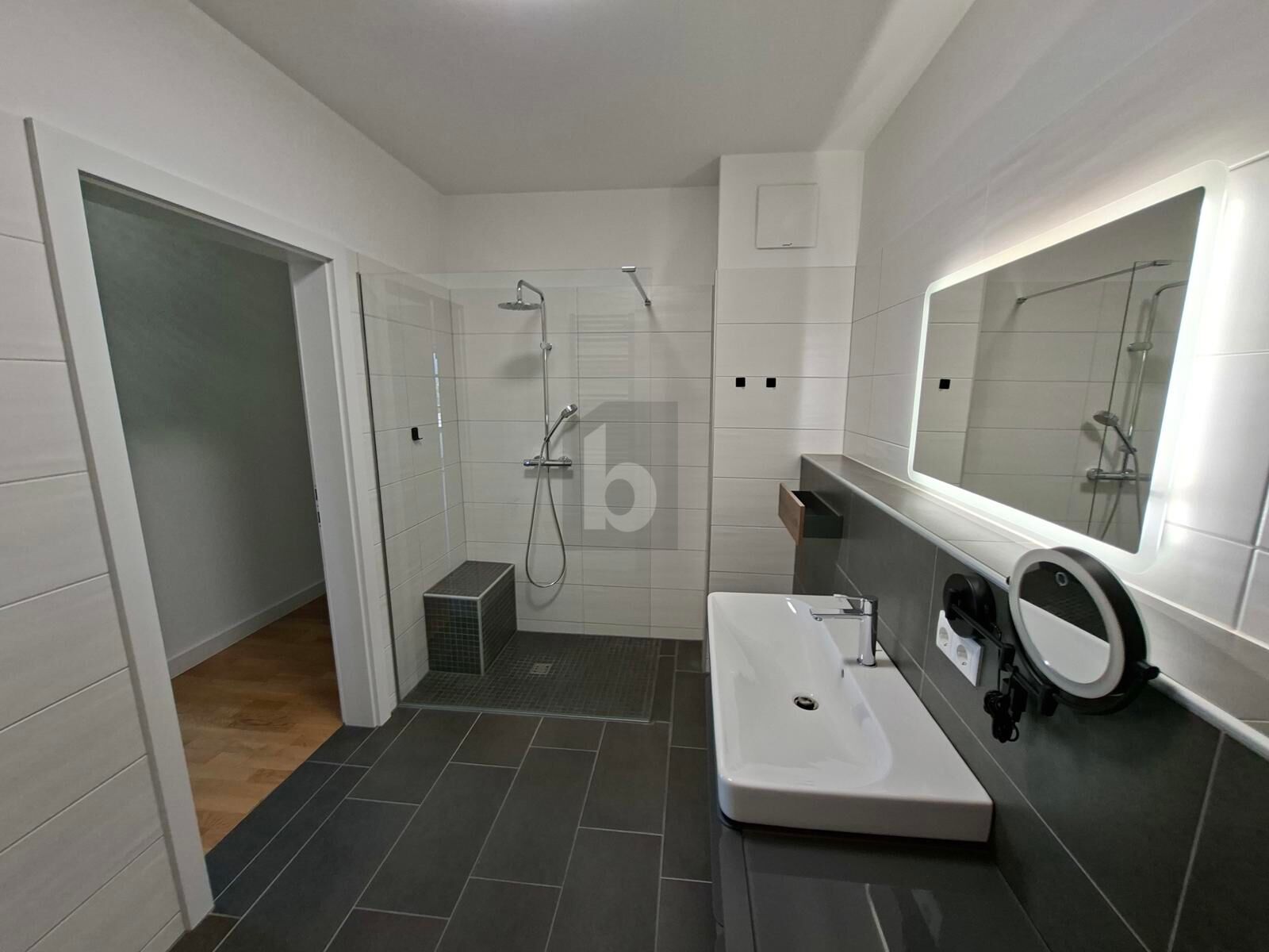 TERASSENWOHNUNG IN TOP LAGE / / 9020 Klagenfurt / Bild 2