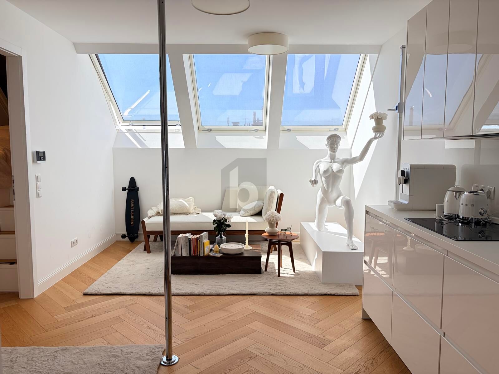 Preisreduktion! NEUBAU FEELING AUF SANIERTEM ALTBAU BEIM AKH / / 1090 Wien / Bild 1