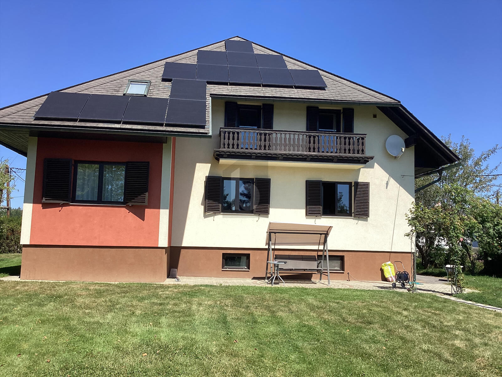 ALLES INKLUSIVE: MÖBLIERTES DACHGESCHOSS MIT BALKON & GARTEN / / 8501 Lieboch / Bild 4
