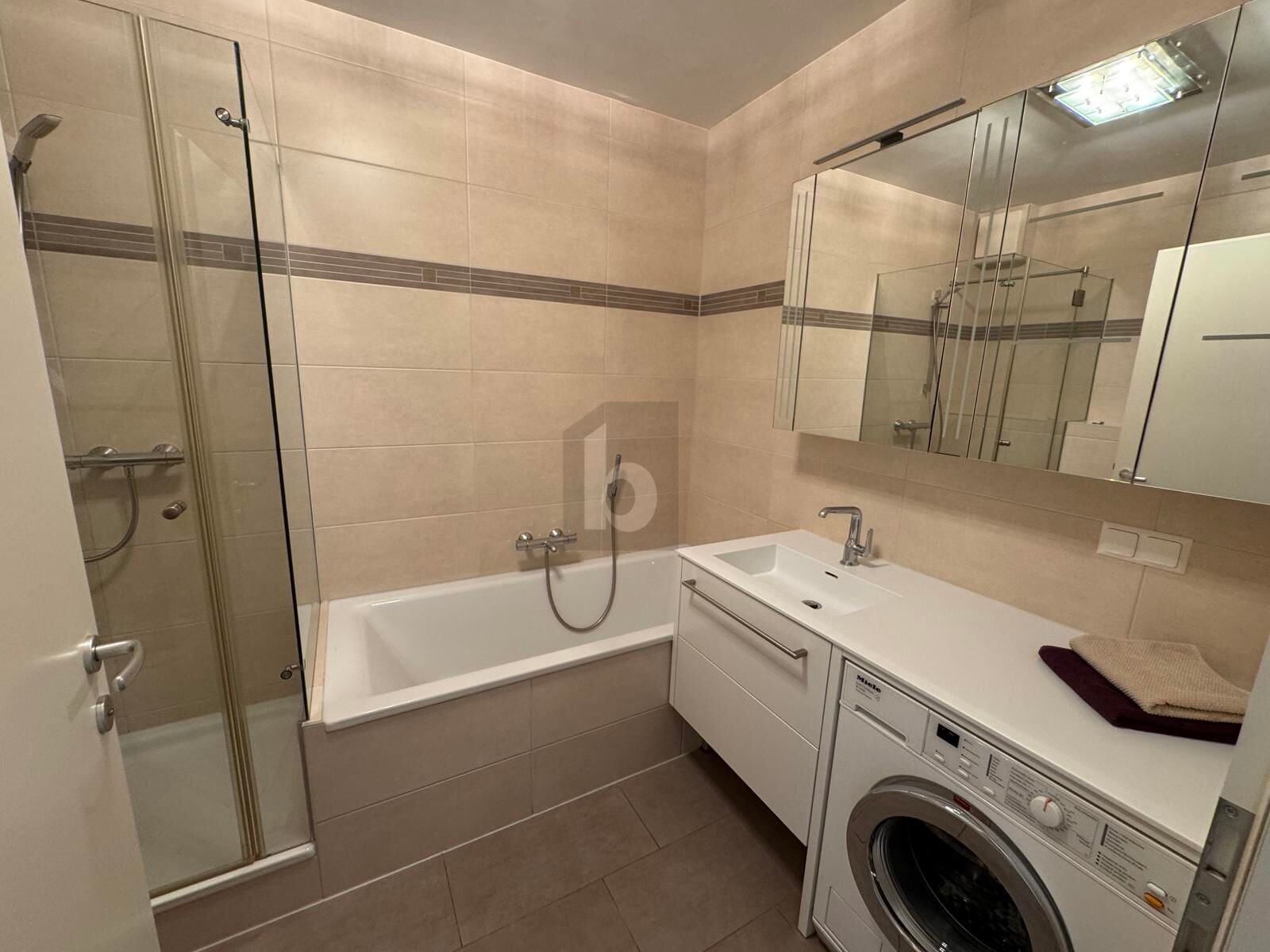 TRAUMHAFTES MAISONETTE FEELING MIT 2 BALKONEN UND DACHTERRASSE  /  / 2100&nbsp;Korneuburg / Bild 3