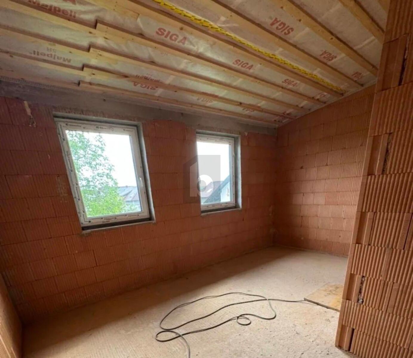 GROßZÜGIGER FAMILIENTRAUM ZUM FERTIGSTELLEN / / 3372 Blindenmarkt / Bild 4