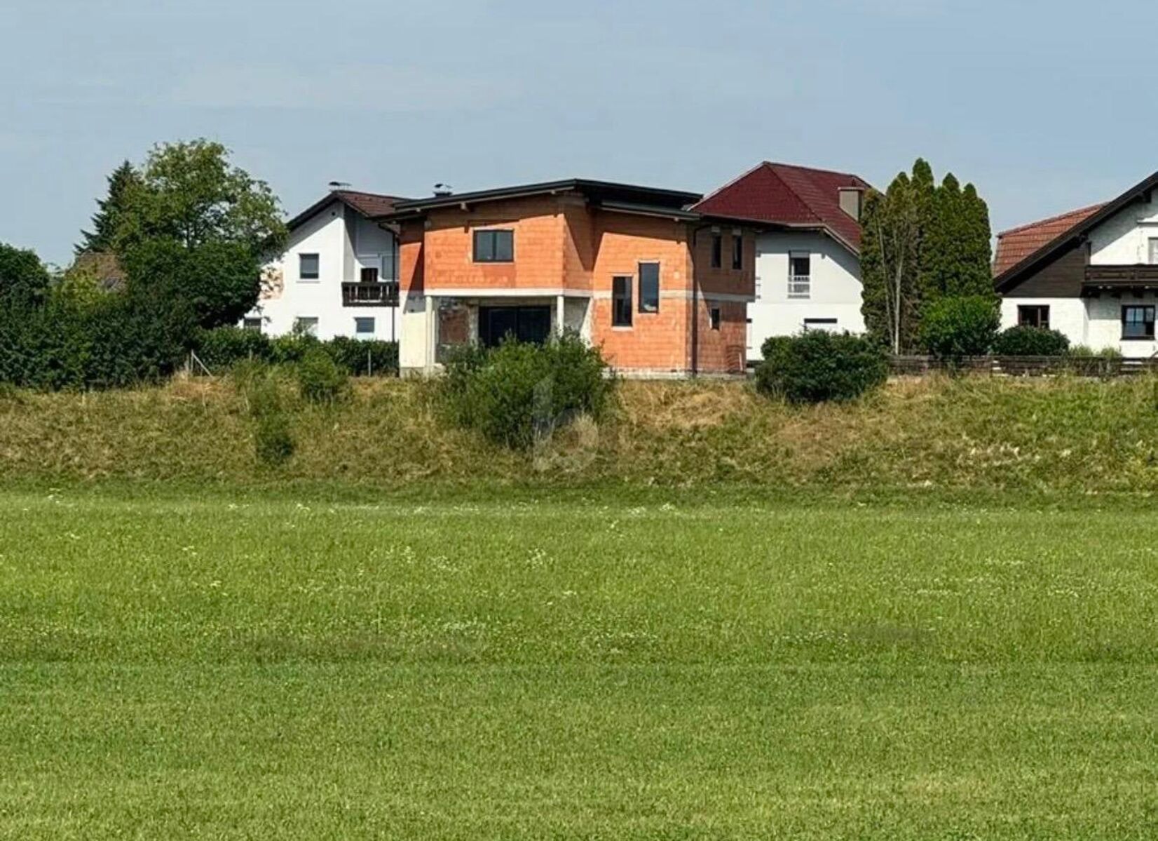 Preisreduktion! GROßZÜGIGER FAMILIENTRAUM ZUM FERTIGSTELLEN / / 3372 Blindenmarkt / Bild 4