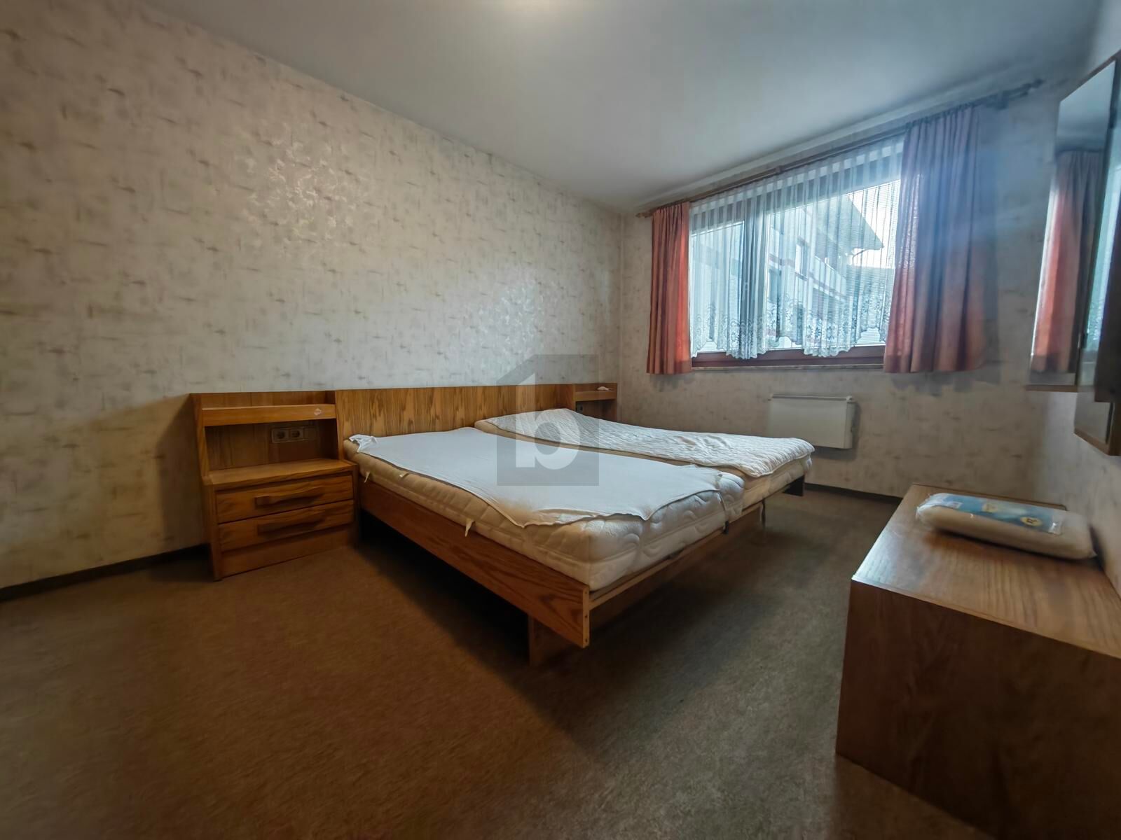 PREISHIT!VIEL POTENTIAL F�R HEIMWERKER! ZENTRALE LAGE MIT BALKON UND TIEFGARGE- ALLES WAS MAN BRAUCHT  /  / 5760&nbsp;Saalfelden am Steinernen Meer / Bild 2