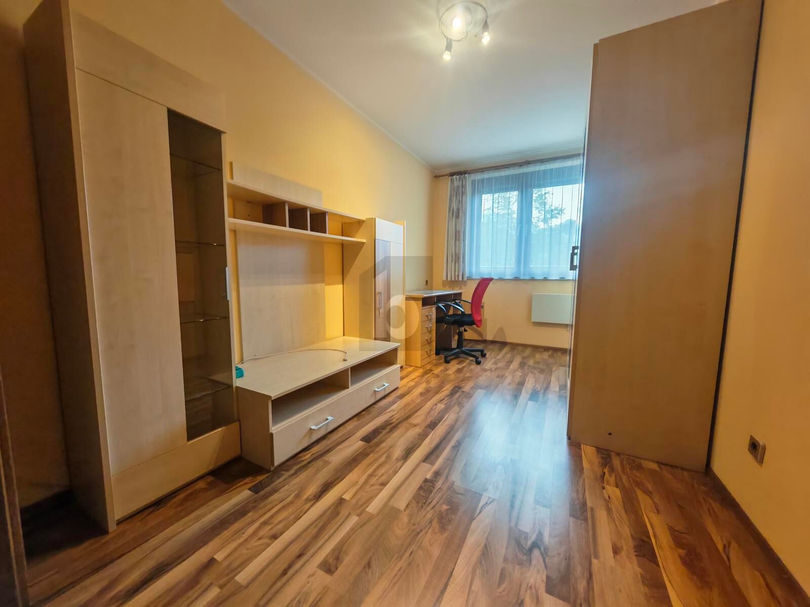 PREISHIT!VIEL POTENTIAL F�R HEIMWERKER! ZENTRALE LAGE MIT BALKON UND TIEFGARGE- ALLES WAS MAN BRAUCHT  /  / 5760&nbsp;Saalfelden am Steinernen Meer / Bild 3