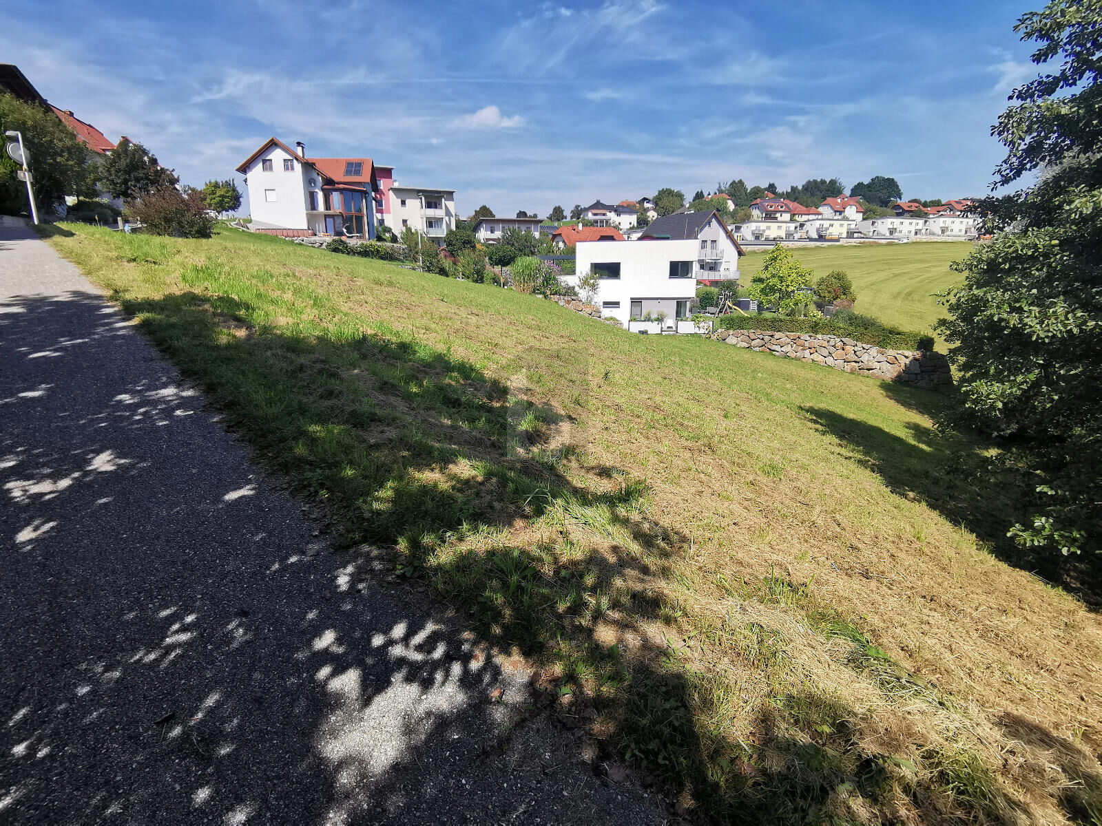 JETZT DEN WOHNTRAUM STARTEN ? 1.715 M� MIT FERNBLICK, GENEHMIGTER HAUSPLANUNG & BEZAHLTER AUFSCHLIE�UNG /  / 3365&nbsp;Allhartsberg / Bild 2