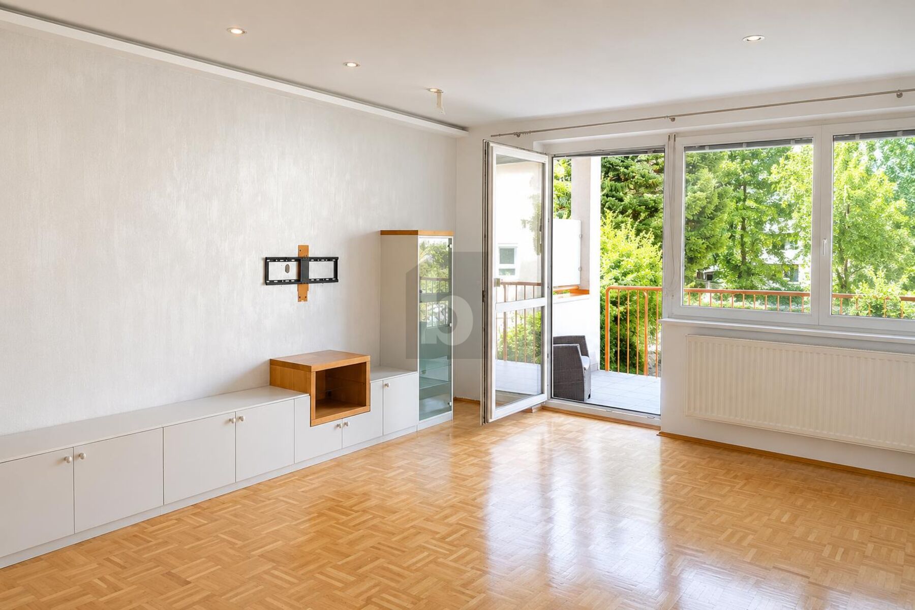 RUHIGES ZUHAUSE MIT HERRLICHER AUSSICHT / / 8045 Graz / Bild 0