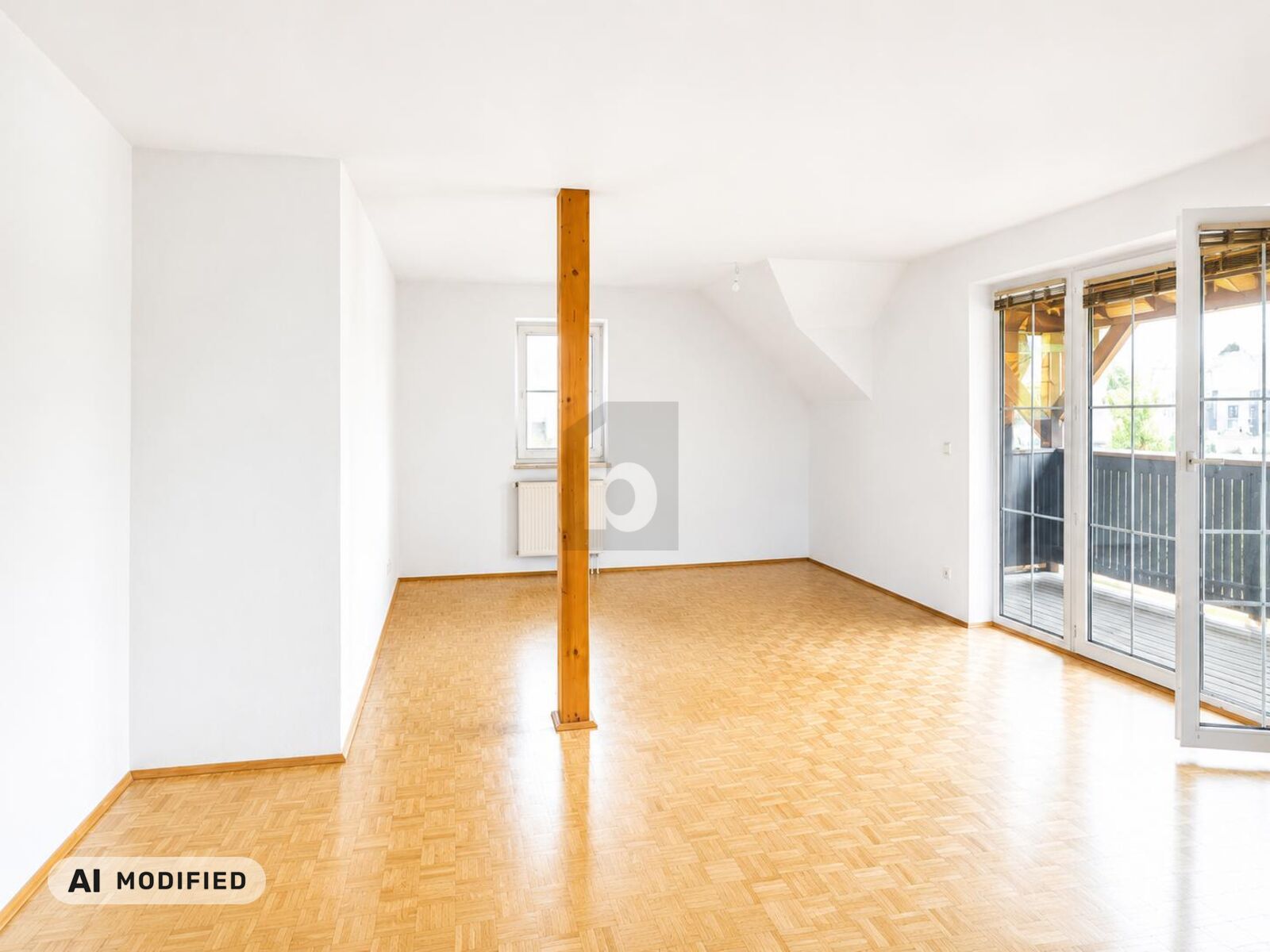 GROSSZÜGIGE WOHNUNG MIT SONNIGEM BALKON UND VIEL PLATZ