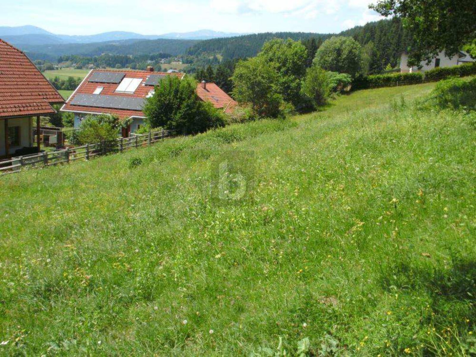 SONNIGE HANGLAGE AM WALDRAND / / 9344 Weitensfeld / Bild 1