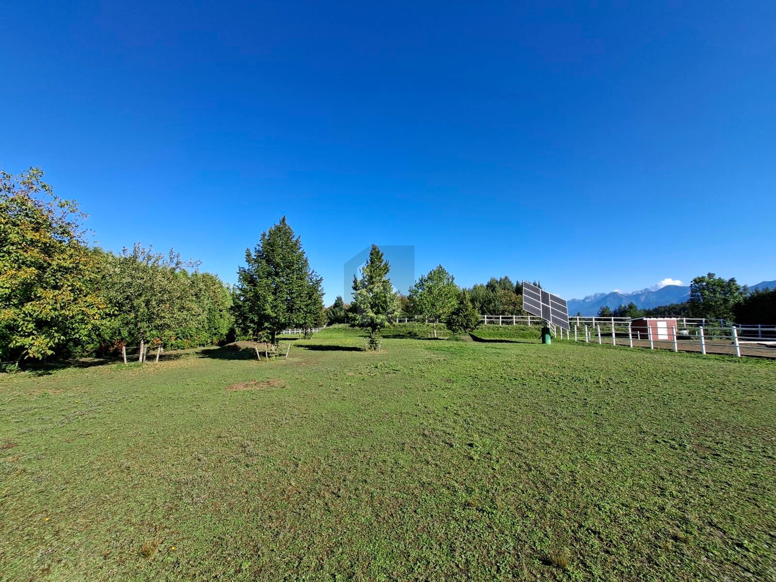 WOHNDOMIZIL MIT LANDWIRTSCHAFTLICHEM POTENZIAL / / 9220 Velden am Wörther See / Bild 3