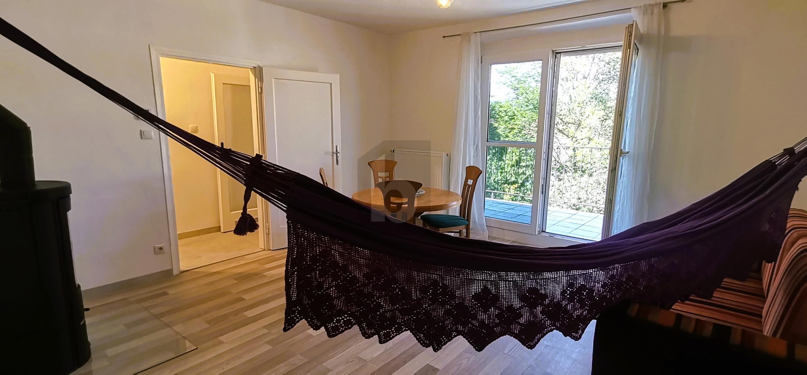 FRISCH SANIERTE WOHLF�HLOASE IN ZENTRUMSNAHER RUHELAGE