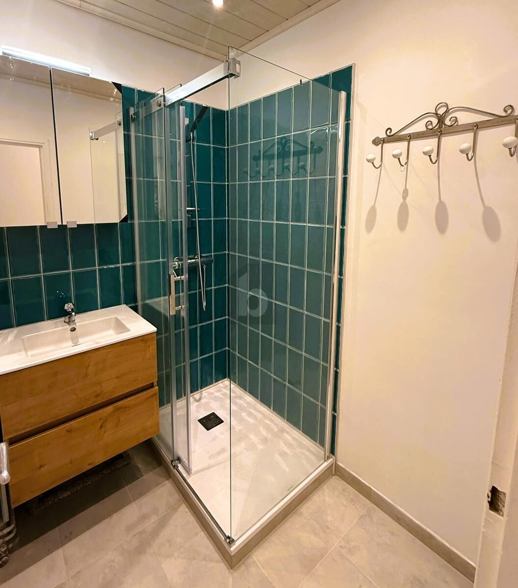 FRISCH SANIERTE WOHLFÜHLOASE IN ZENTRUMSNAHER RUHELAGE / / 2500 Baden / Bild 2