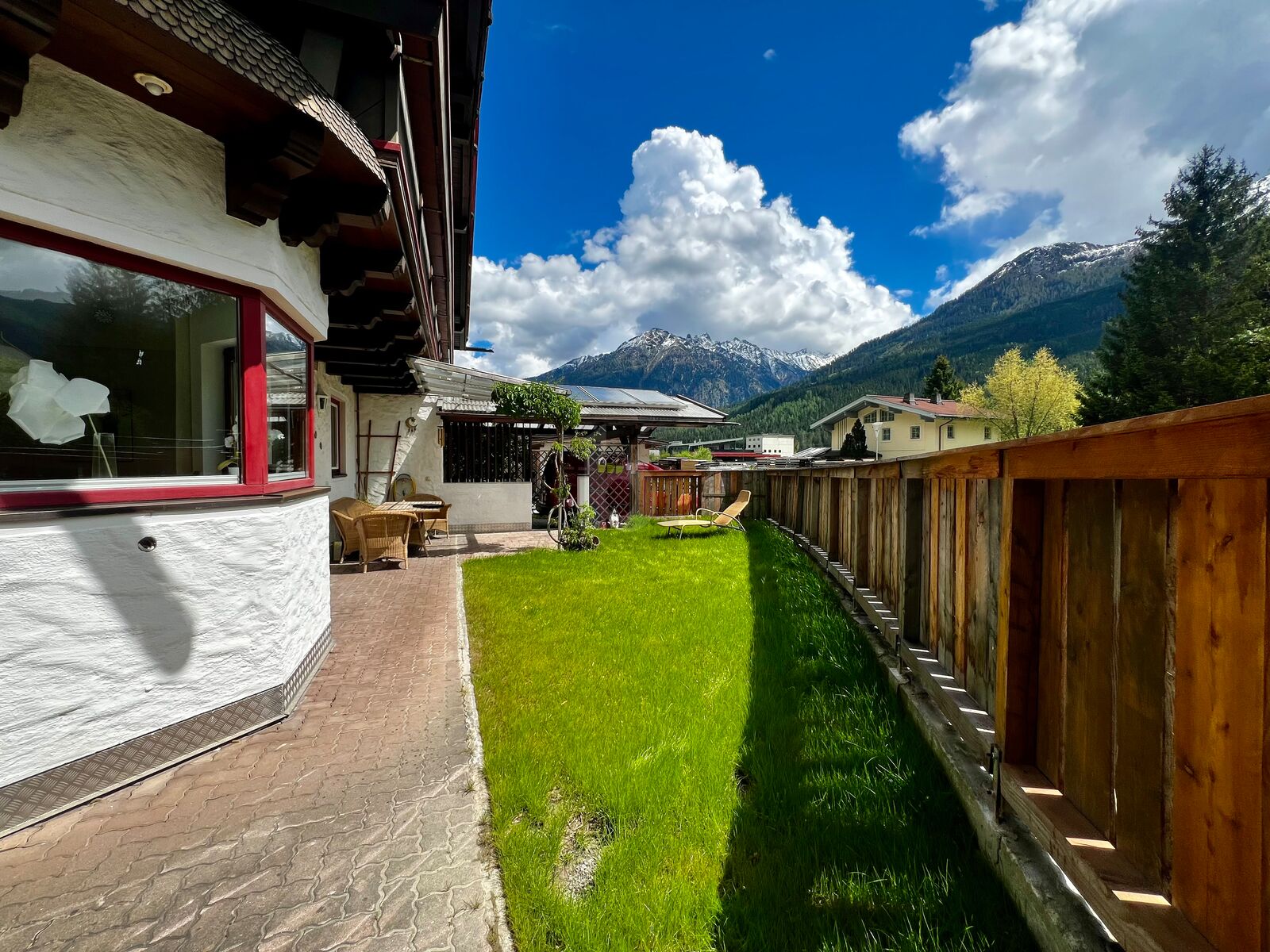 AUSSICHT, GARTEN, SONNE - IN ZENTRALER RUHELAGE! / / 5741 Neukirchen am Großvenediger / Bild 1