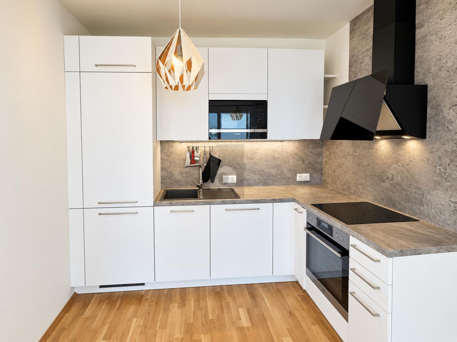 VON JEDEM ZIMMER INS FREIE ? WOHNEN MIT GRO�EM BALKON /  / 8010&nbsp;Graz / Bild 2