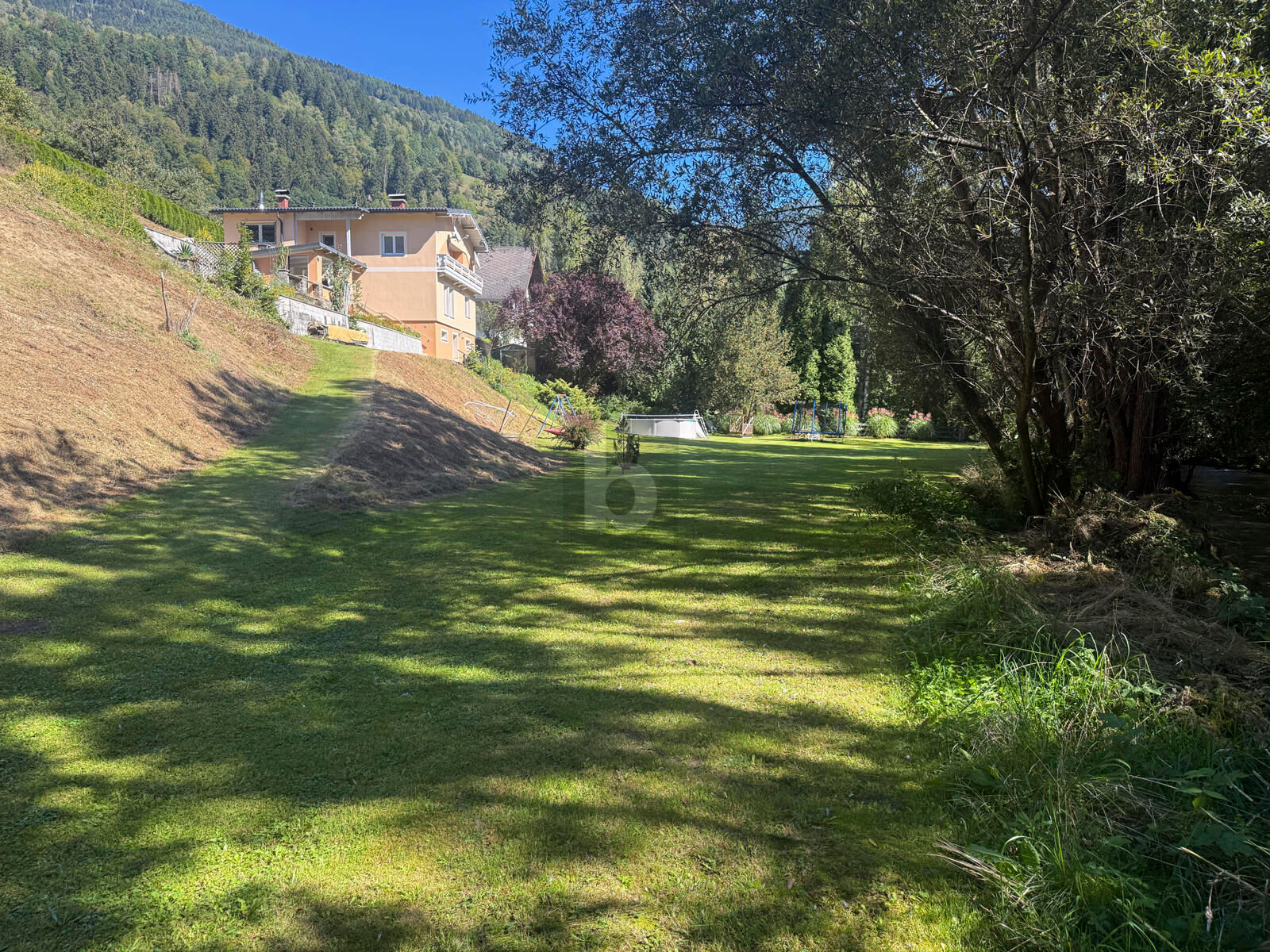 EIN PARADIES F�R DIE GANZE FAMILIE ? BEZUGSFERTIG IN S�DHANGLAGE