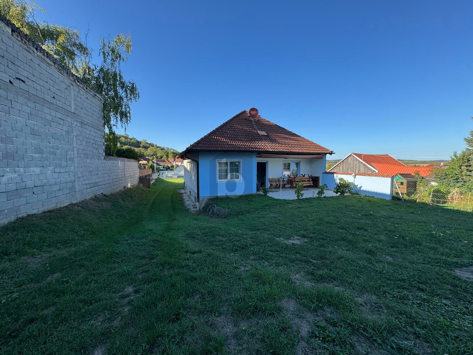 LEBEN IM GRÜNEN - EIN ZUHAUSE ZUM WURZELN SCHLAGEN / / 3701 Großweikersdorf / Bild 1