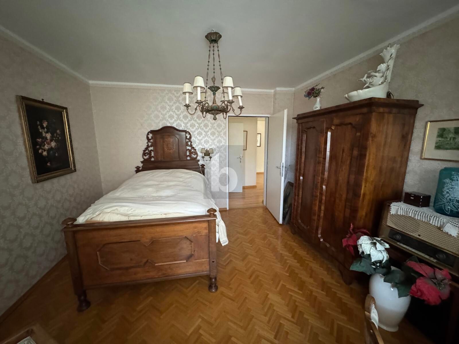 SELTENES JUWEL - AU�ERGEW�HNLICHES ANWESEN MIT PARK�HNLICHEM GARTEN, HALLENBAD UND VIEL PRIVATSPH�RE /  / 1210&nbsp;Wien / Bild 4