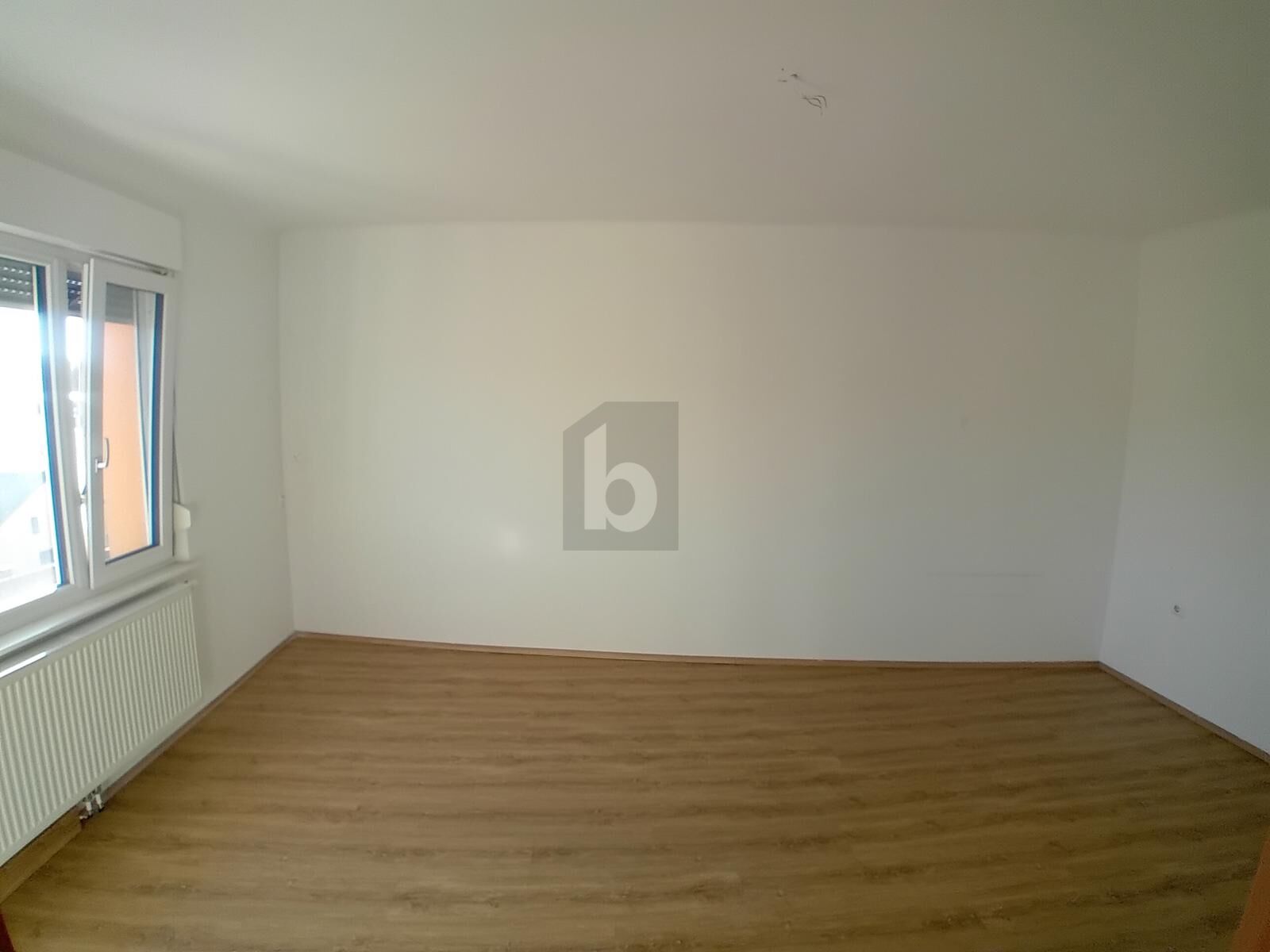 LICHTDURCHFLUTET WOHNEN ? 3 ZIMMER MIT BALKON / / 8010 Graz / Bild 3