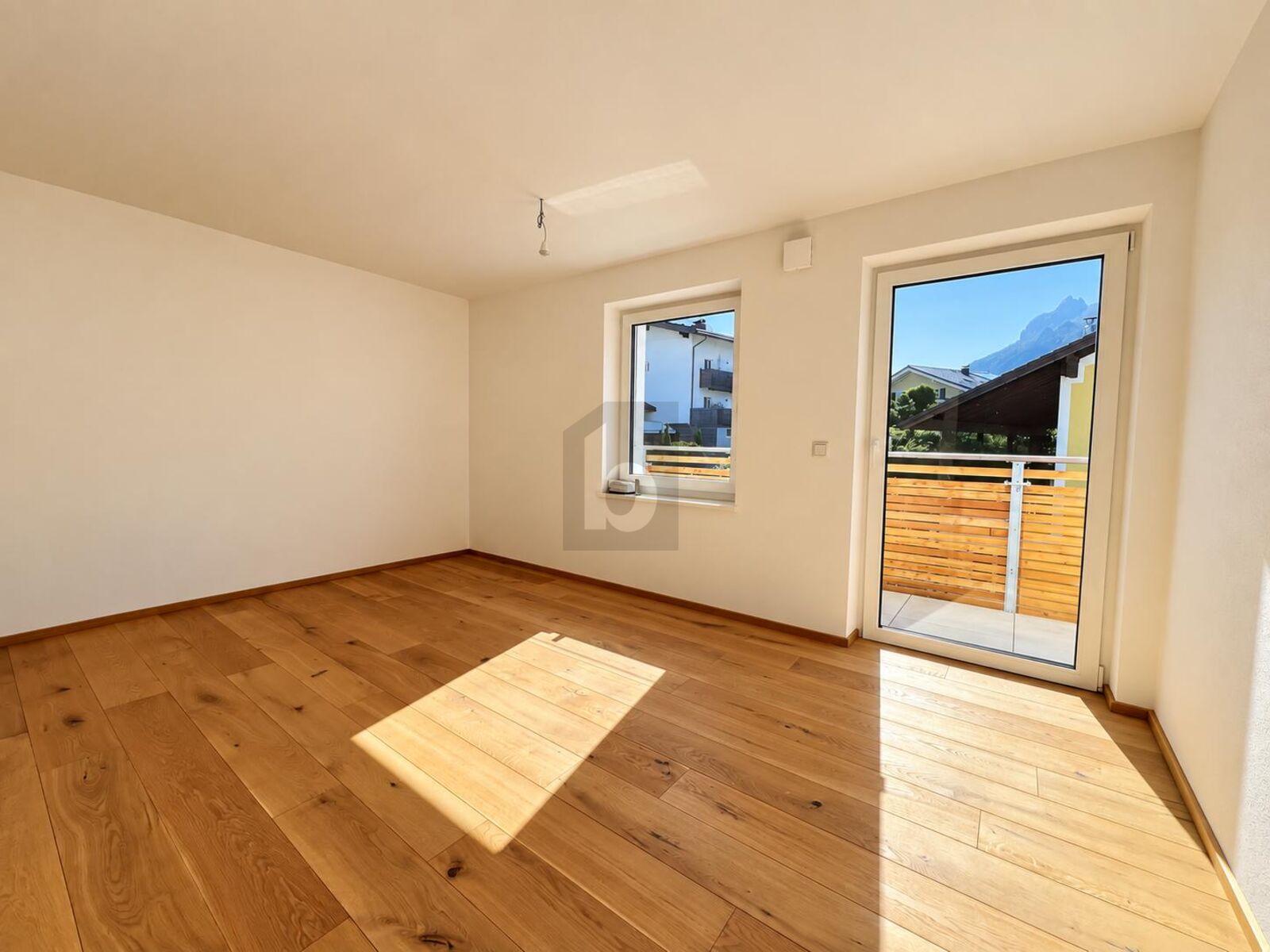 ERSTBEZUG! TRAUMHAFTER BALKON MIT AUSSICHT UND RUHE - WOHNUNG AUCH TEILBAR / / 5084 Großgmain / Bild 1