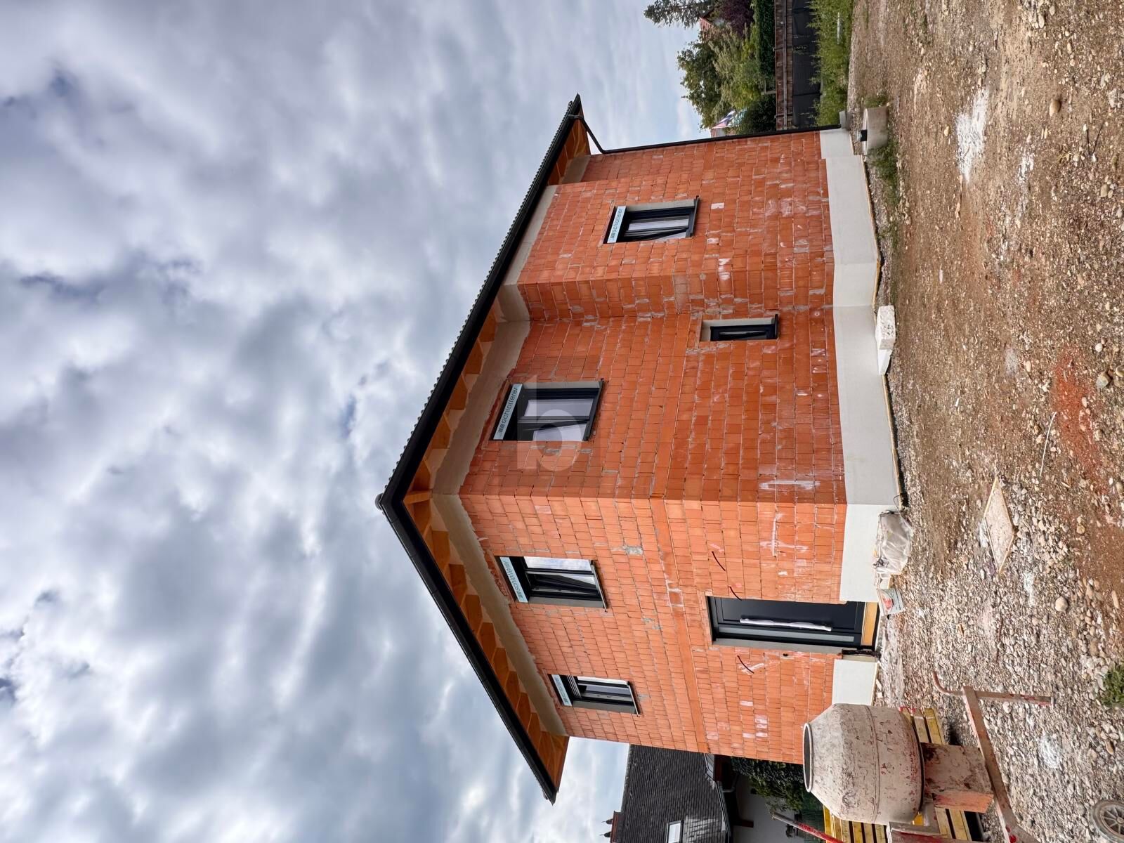 NEUBAUHAUS IN TRAUMHAFT RUHIGER LAGE IN LEIBNITZ