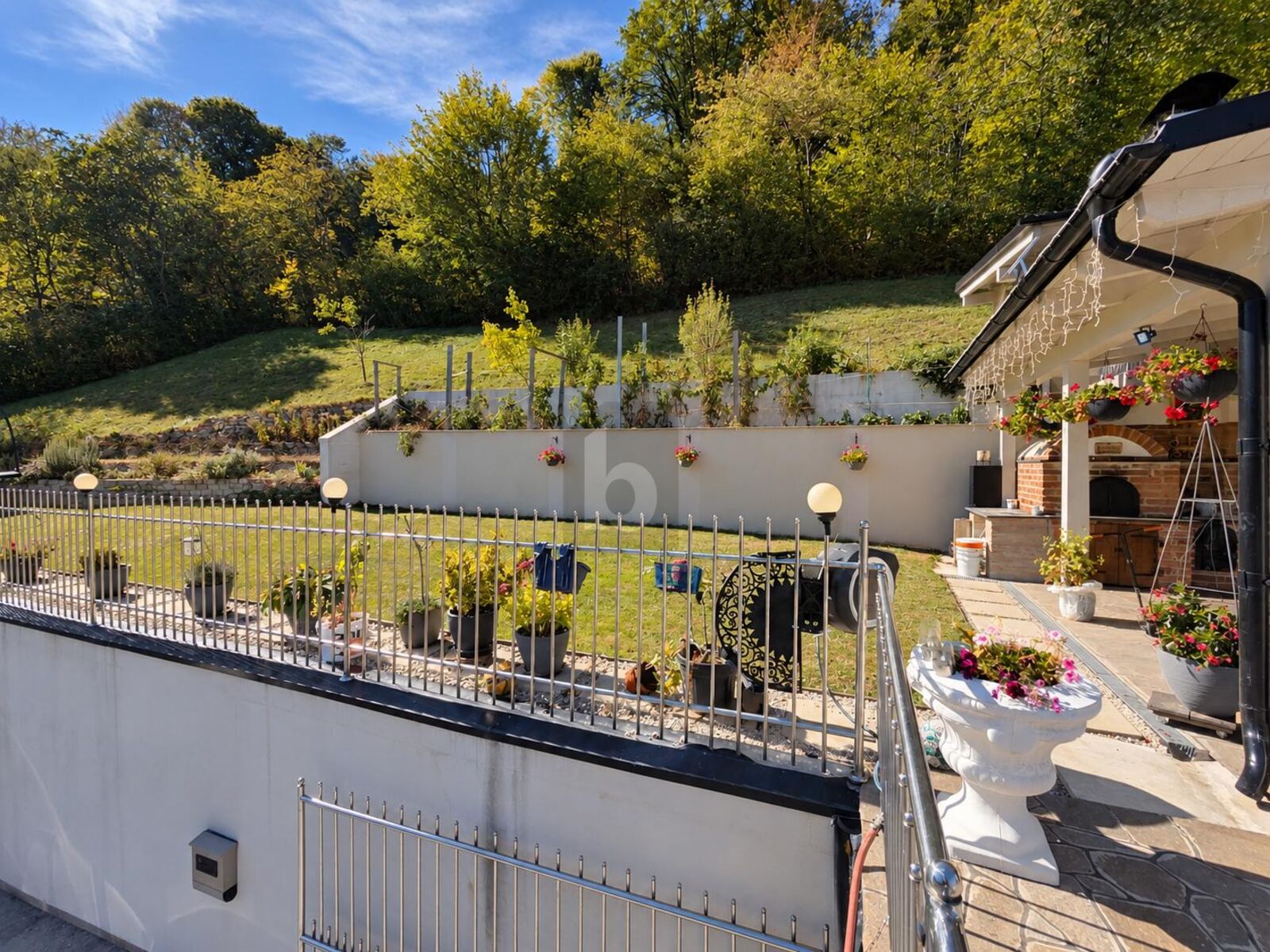 WOHNEN MIT VIELEN M�GLICHKEITEN ? 2 EINHEITEN, BALKONE & TERRASSEN /  / 8051&nbsp;Graz / Bild 1