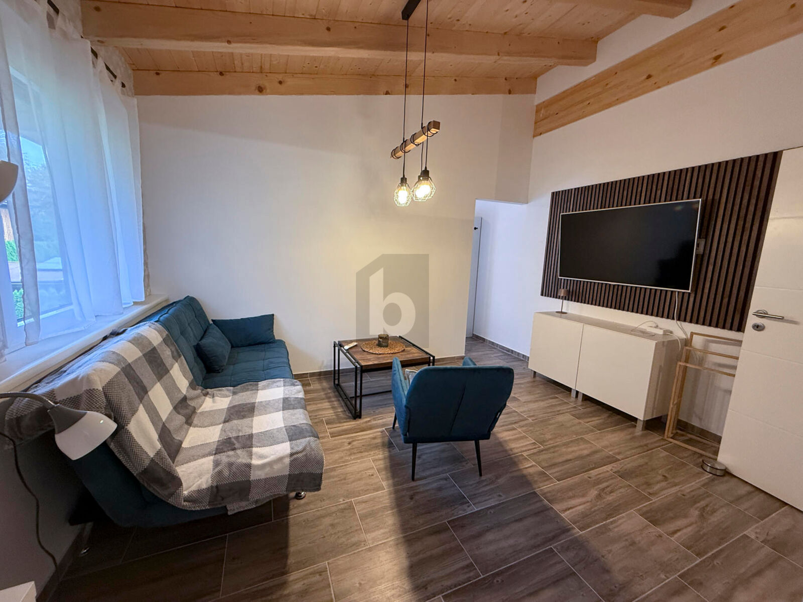 GRO�Z�GIGES WOHNHAUS MIT DREI G�STEAPARTMENTS ZUM FERTIGSTELLEN /  / 9620&nbsp;Hermagor / Bild 3