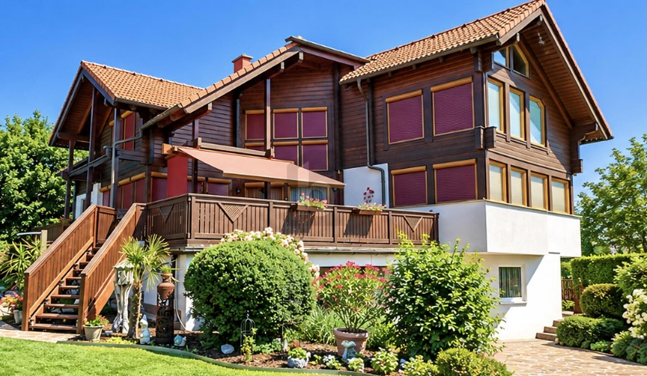 ARCHITEKTONISCHES UNIKAT MIT TISCHLERAUSBAU AUF HÖCHSTEM NIVEAU