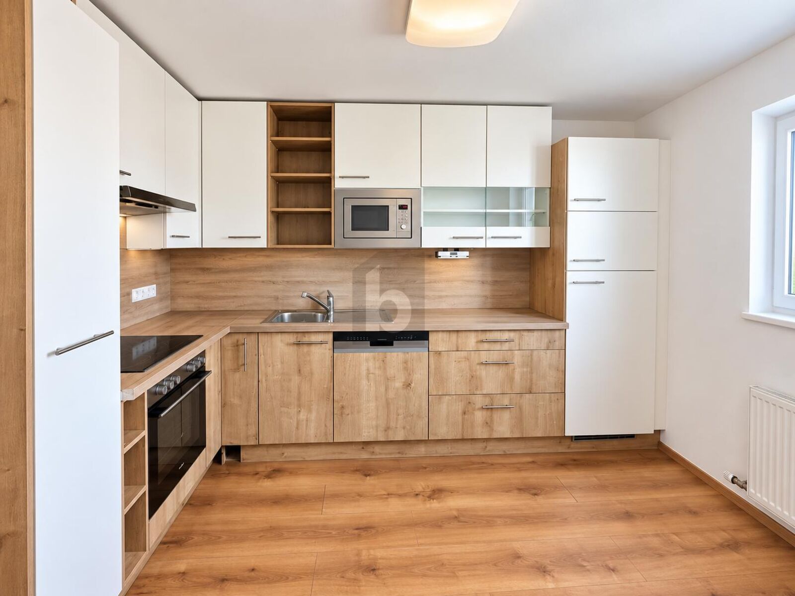 VIEL RAUM ZUM WOHNEN, ARBEITEN UND WOHLF�HLEN /  / 5120&nbsp;St. Pantaleon / Bild 2