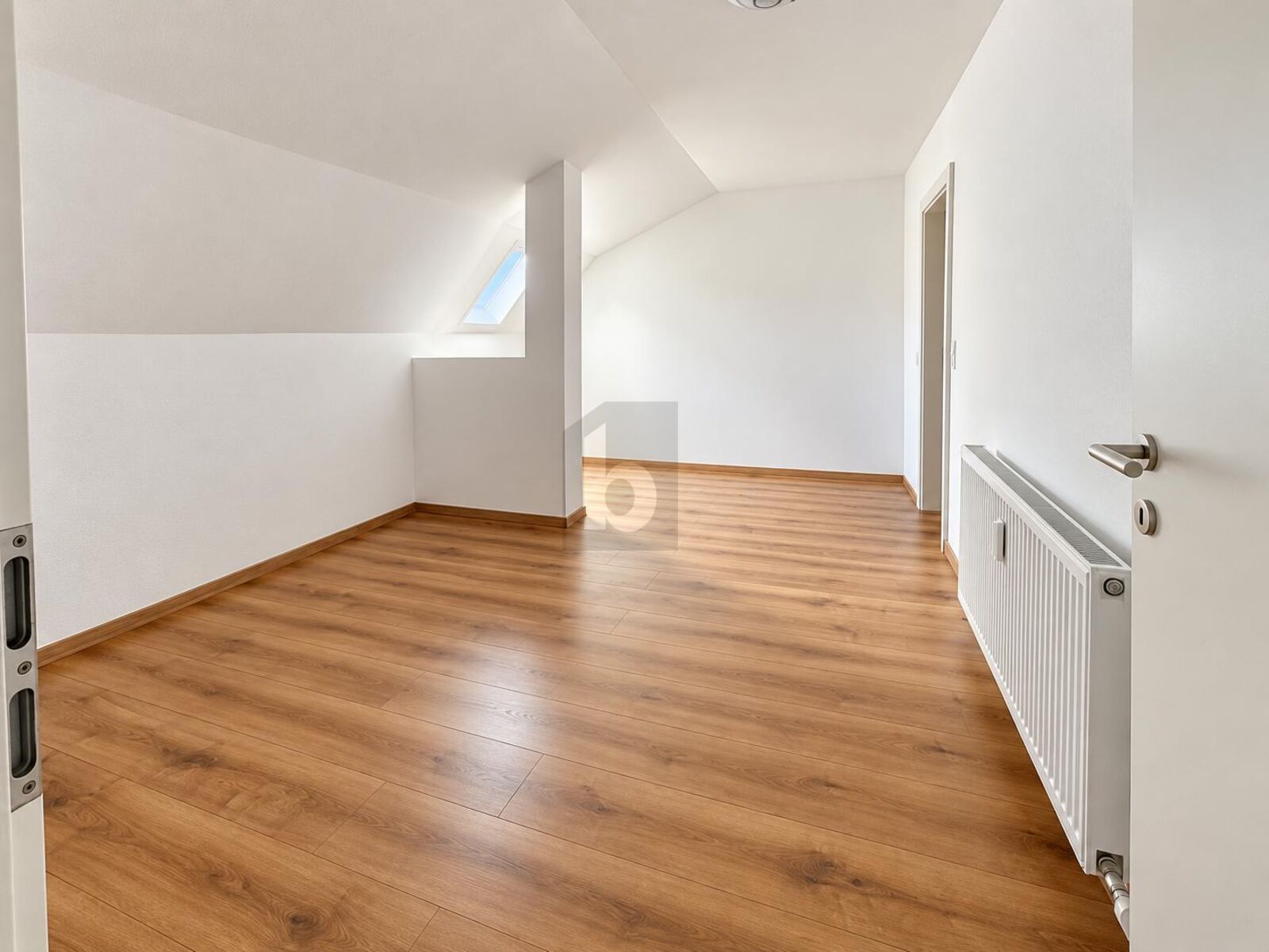 VIEL RAUM ZUM WOHNEN, ARBEITEN UND WOHLF�HLEN /  / 5120&nbsp;St. Pantaleon / Bild 1