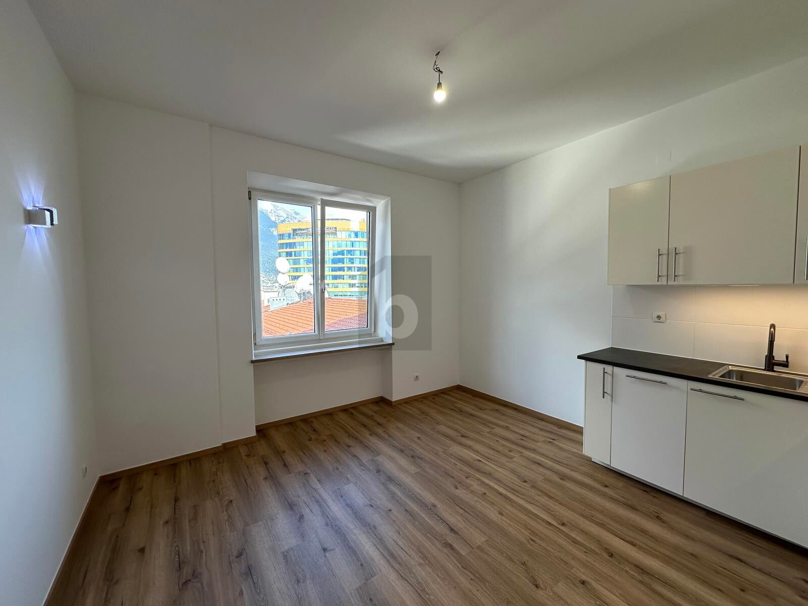 TOPLAGE TRIFFT RUHE ? STILVOLL SANIERTE WOHNUNG IM HERZEN INNSBRUCKS /  / 6020&nbsp;Innsbruck / Bild 0