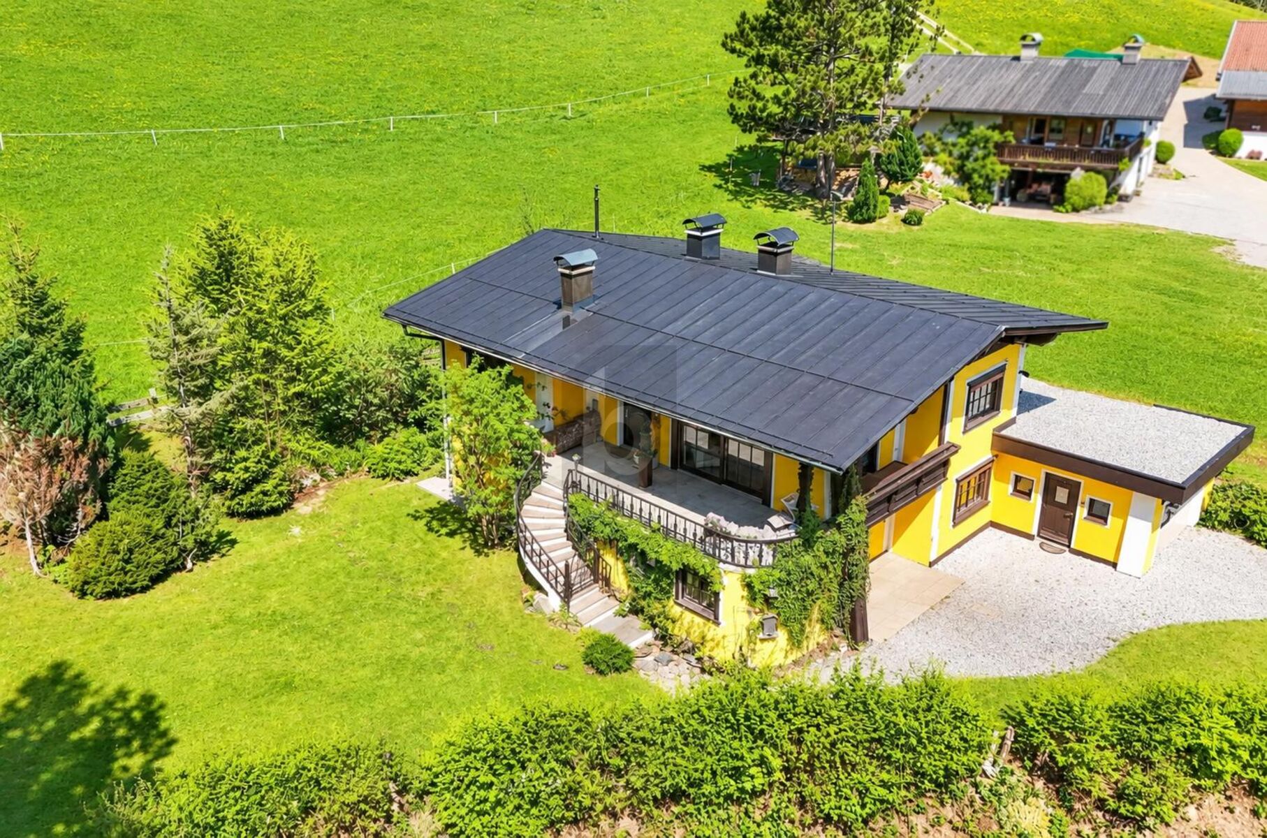 WOHNEN MIT BERGPANORAMA ? EIN ZUHAUSE MIT BESONDEREM CHARAKTER / / 6361 Hopfgarten im Brixental / Bild 1