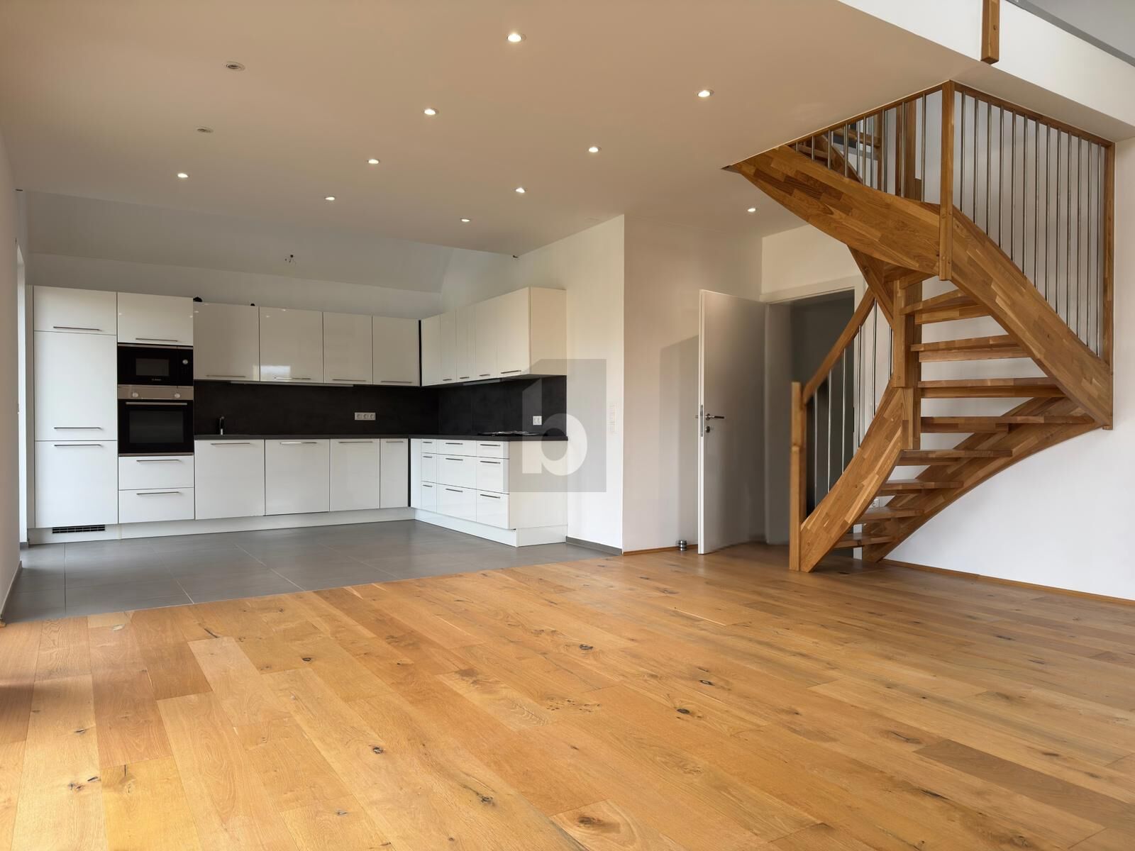 PENTHOUSE MIT 46 M� SONNENTERRASSE UND TRAUMHAFTEM AUSBLICK /  / 8510&nbsp;Stainz / Bild 2