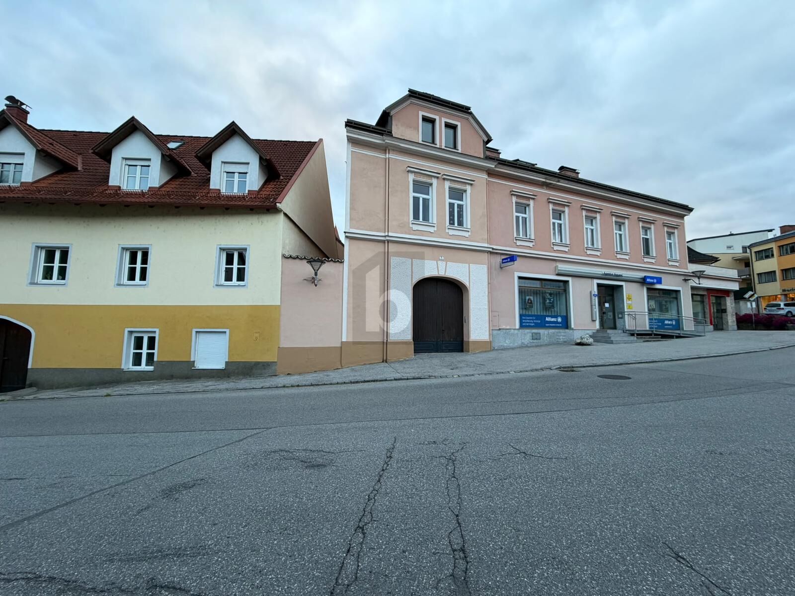 CHARMANTER ALTBAU ? IHRE ANLAGECHANCE! / / 2870 Aspang / Bild 1