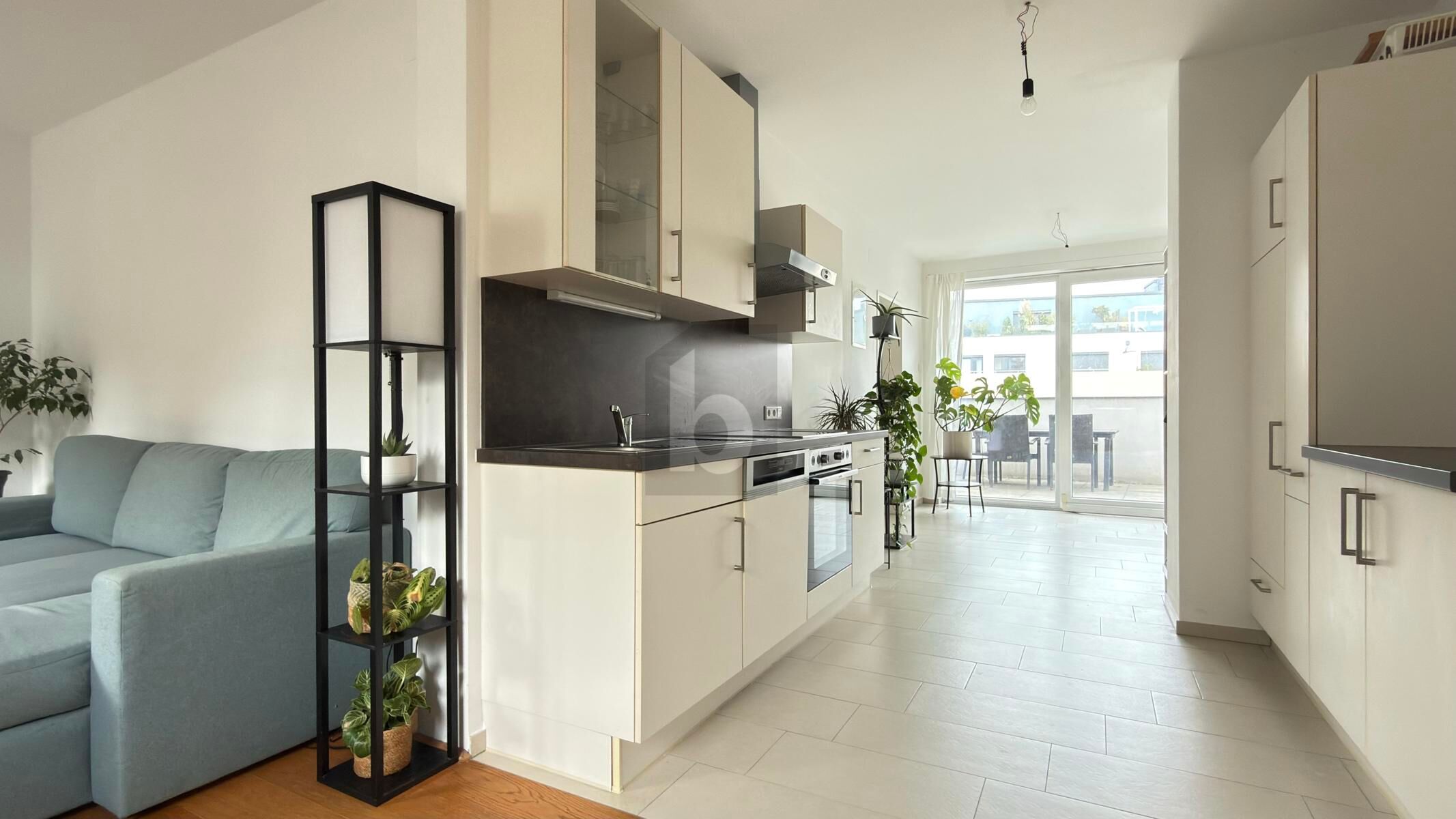 NEUWERTIG IN TOP ZENTRALER RUHELAGE MIT 30 QM BALKON!! /  / 2700&nbsp;Wiener Neustadt / Bild 2