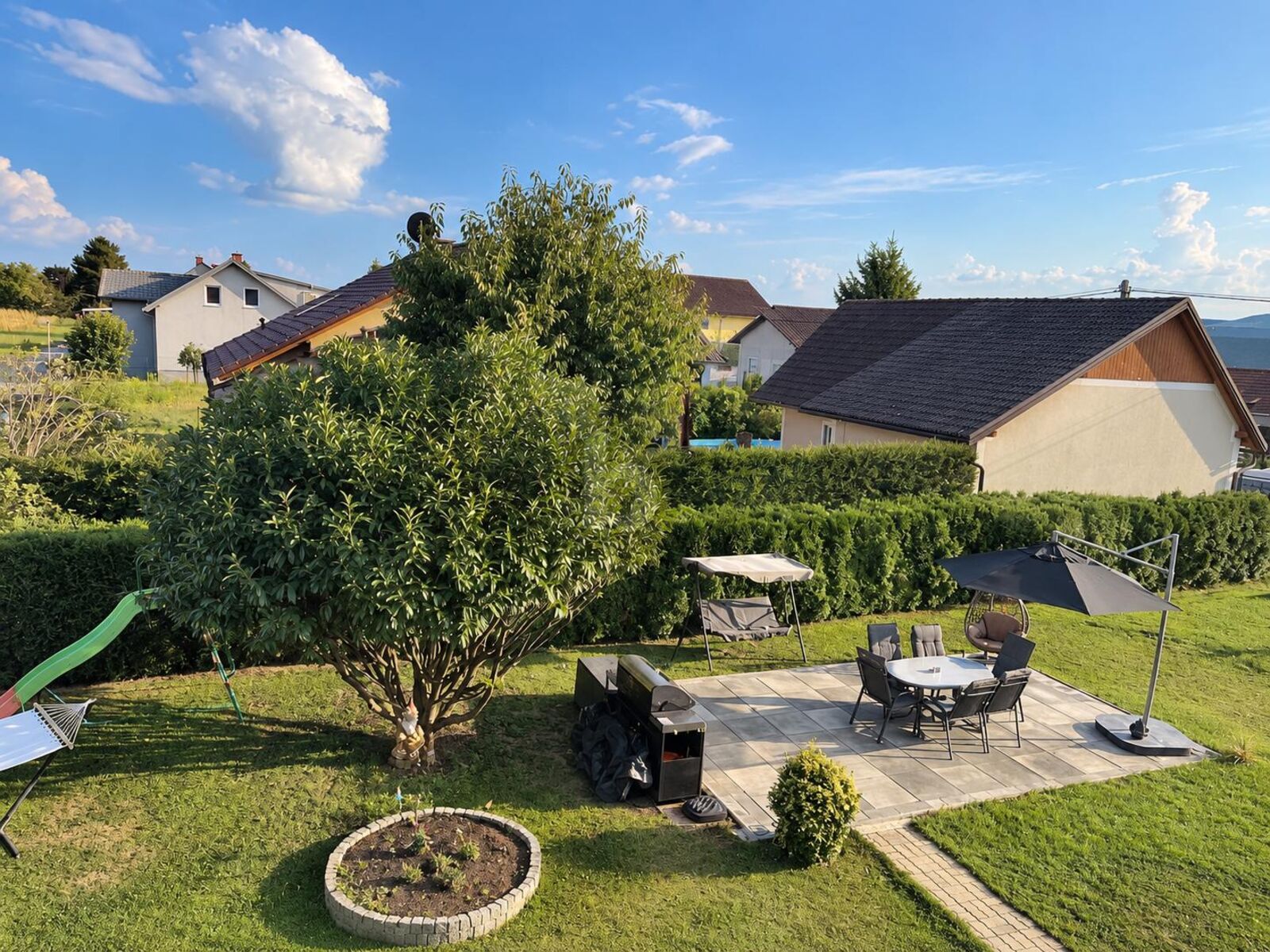 EINZIEHEN & WOHLF�HLEN. SANIERTES FAMILIENHAUS /  / 8073&nbsp;Feldkirchen bei Graz / Bild 4