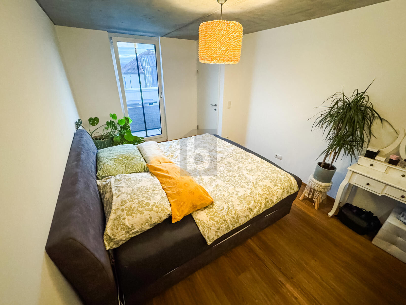 MODERNES REIHENHAUS IN RUHELAGE / / 6890 Lustenau / Bild 1